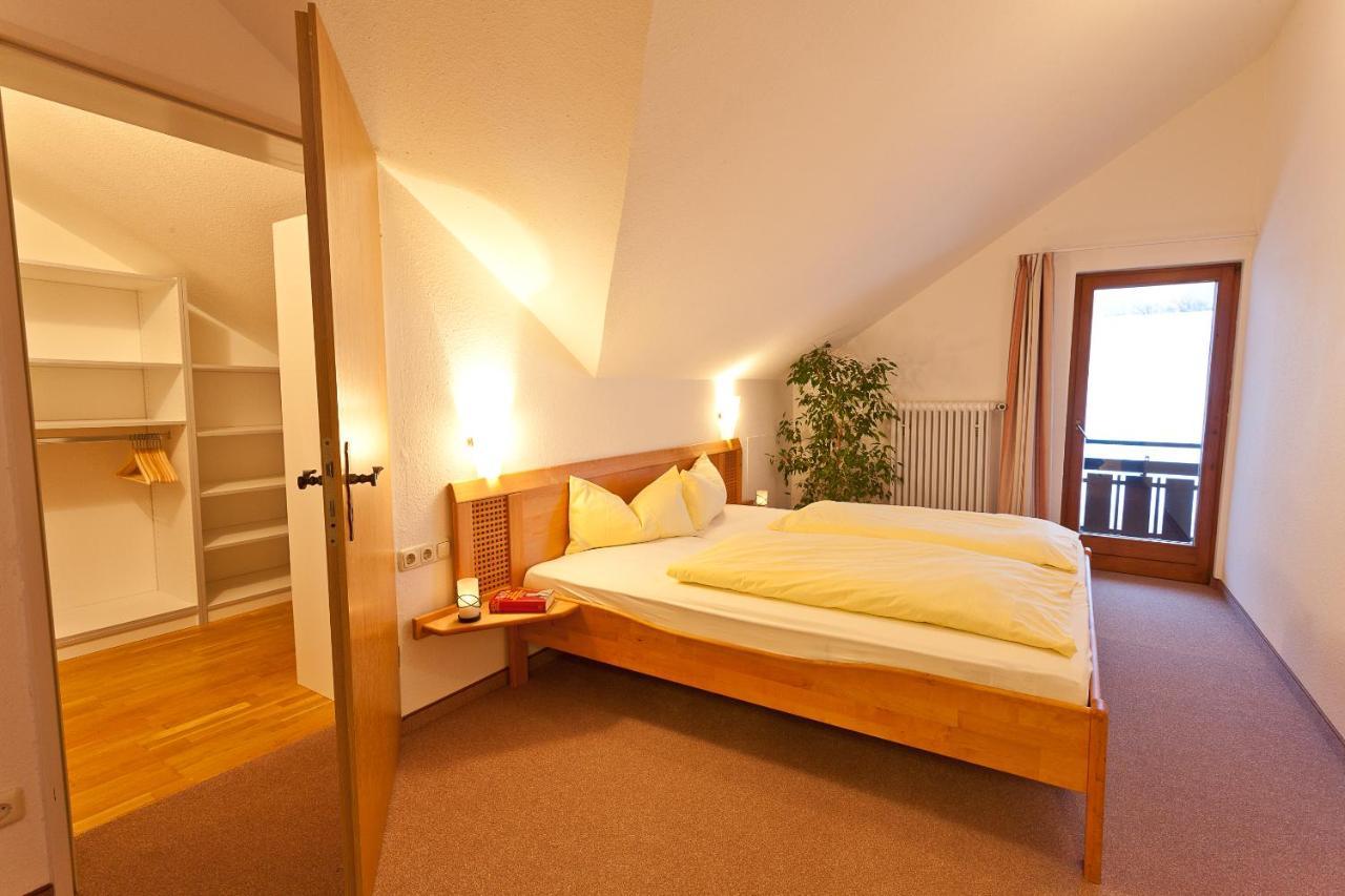 Familien- Und Wellnesshotel "Viktoria" Oberstdorf Extérieur photo