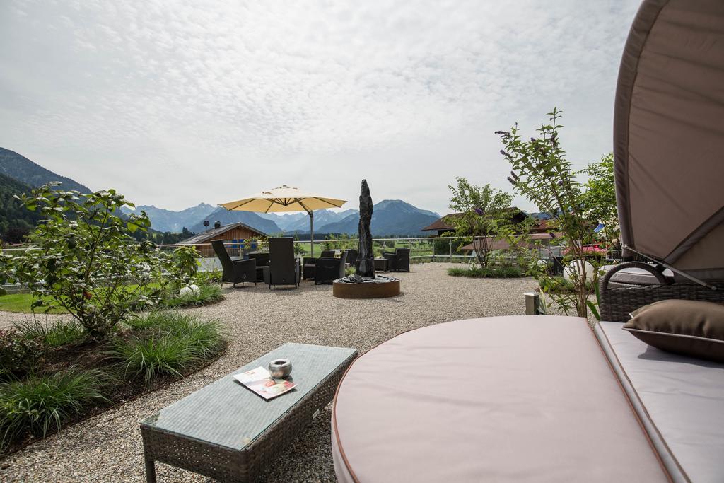 Familien- Und Wellnesshotel "Viktoria" Oberstdorf Extérieur photo