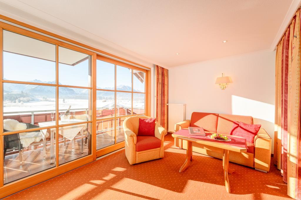 Familien- Und Wellnesshotel "Viktoria" Oberstdorf Extérieur photo
