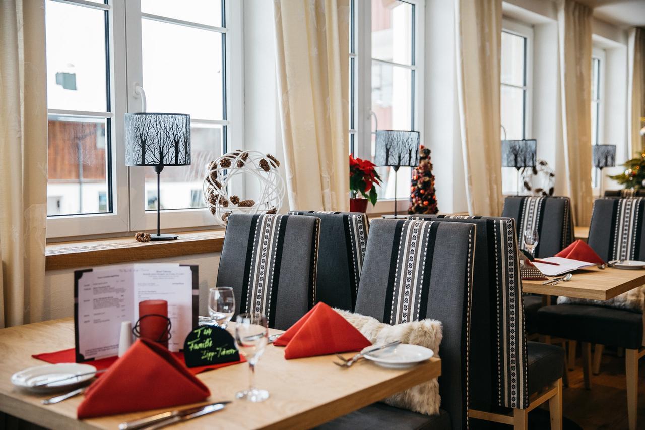 Familien- Und Wellnesshotel "Viktoria" Oberstdorf Extérieur photo
